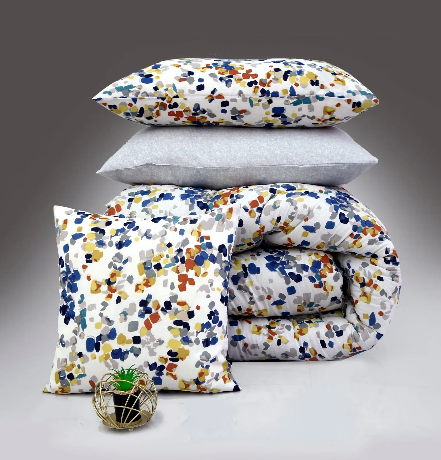 8 PCs Winter Comforter Set-Glitters