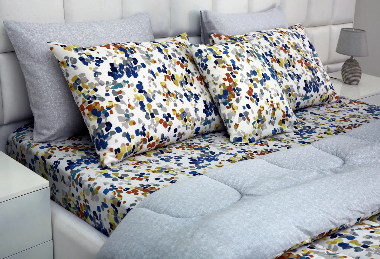 8 PCs Winter Comforter Set-Glitters