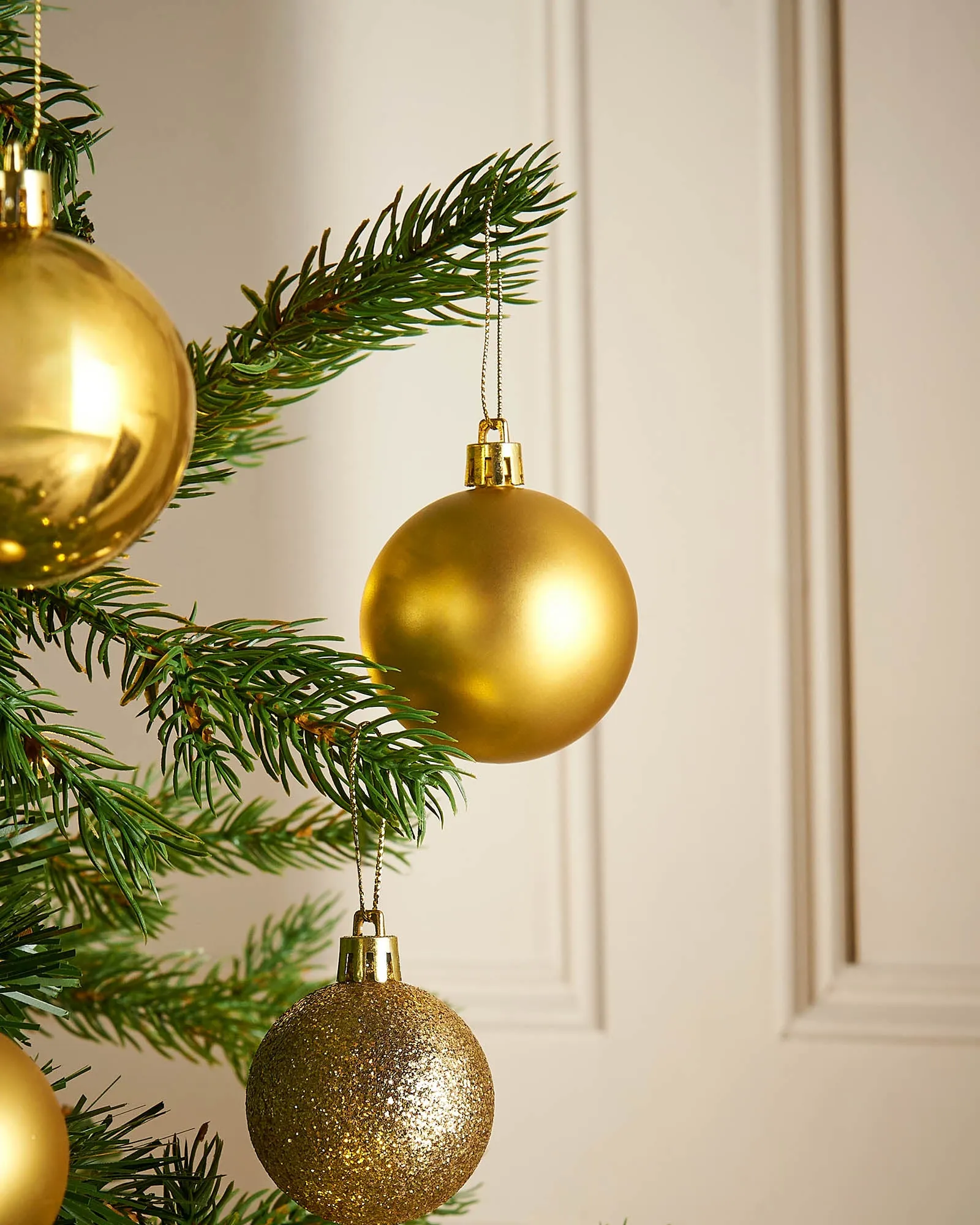 Christmas Gold Shatterproof Bauble, 50 Pack