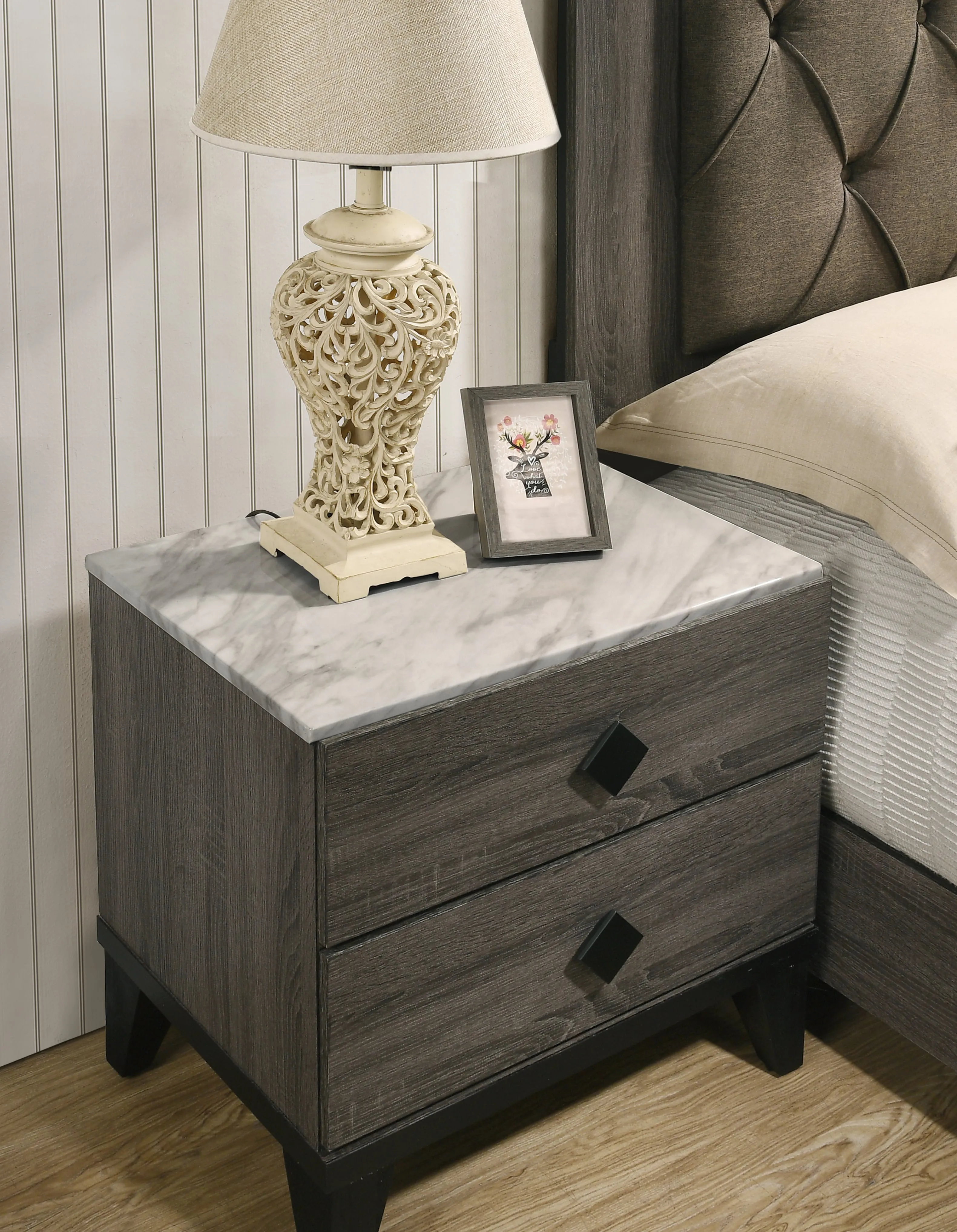 Ramos Bedroom Collection