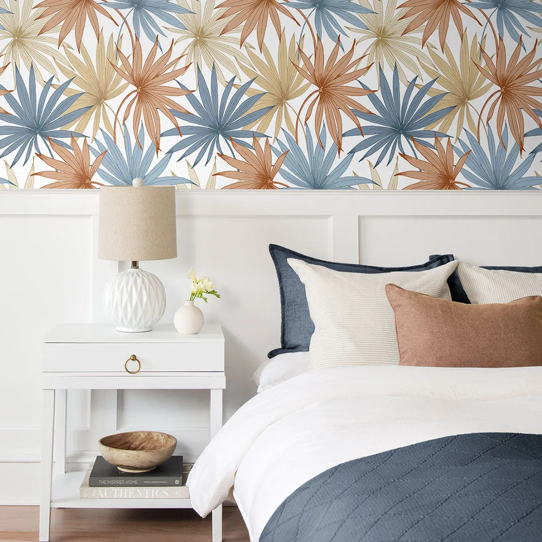 Tropic Palm Toss Peel-and-Stick Luxe Haven Wallpaper