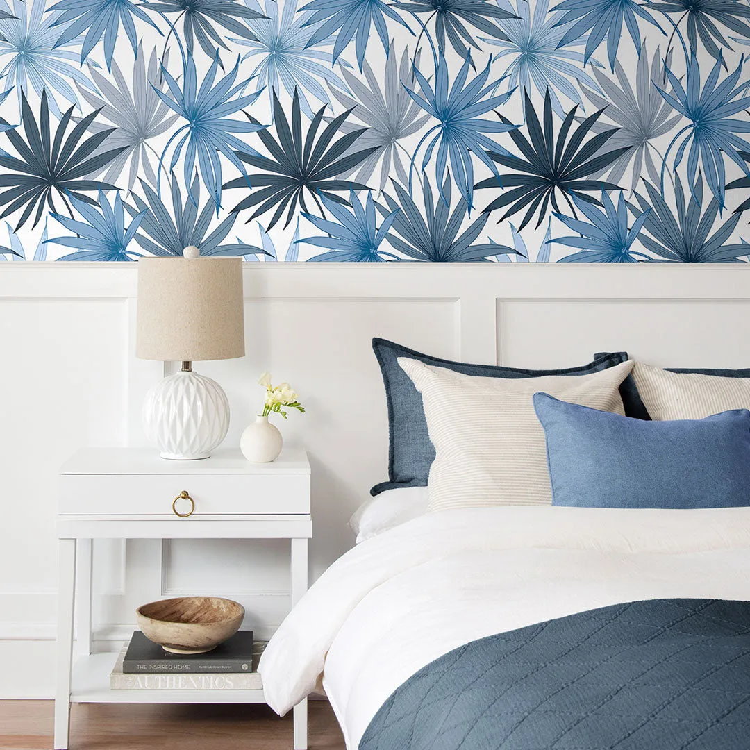 Tropic Palm Toss Peel-and-Stick Luxe Haven Wallpaper