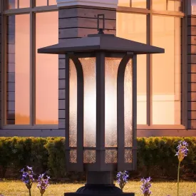 UHP1150 Craftsman Outdoor Post / Pier Light, 22-3/4" x 11", Olde Bronze Finish, Essen Collection
